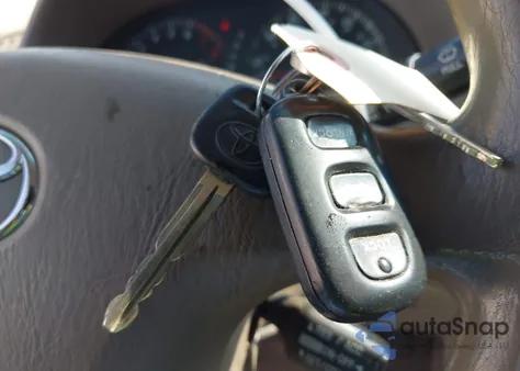 2003 Toyota Camry Le/Xle/Se from USA, damaged, VIN 4T1BE32K13U240192